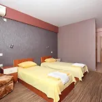 La Piazza Family 2* Σάνι Μπιτς
