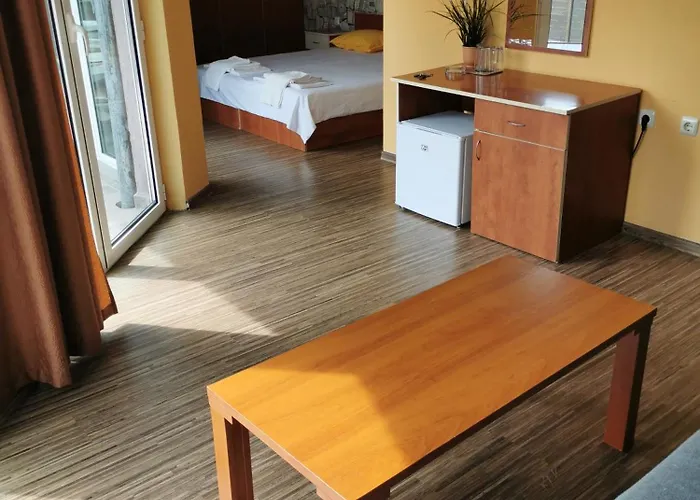 호텔 La Piazza Family