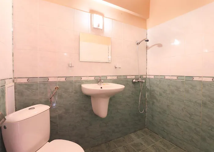 호텔 La Piazza Family 2*