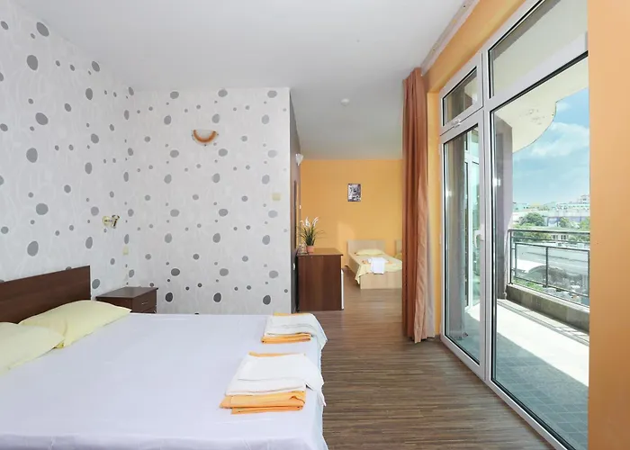 فندق La Piazza Family