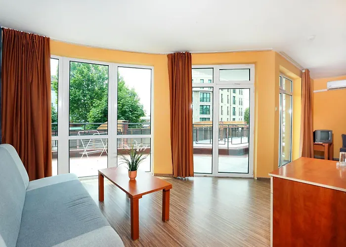 La Piazza Family فندق ساني بيتش